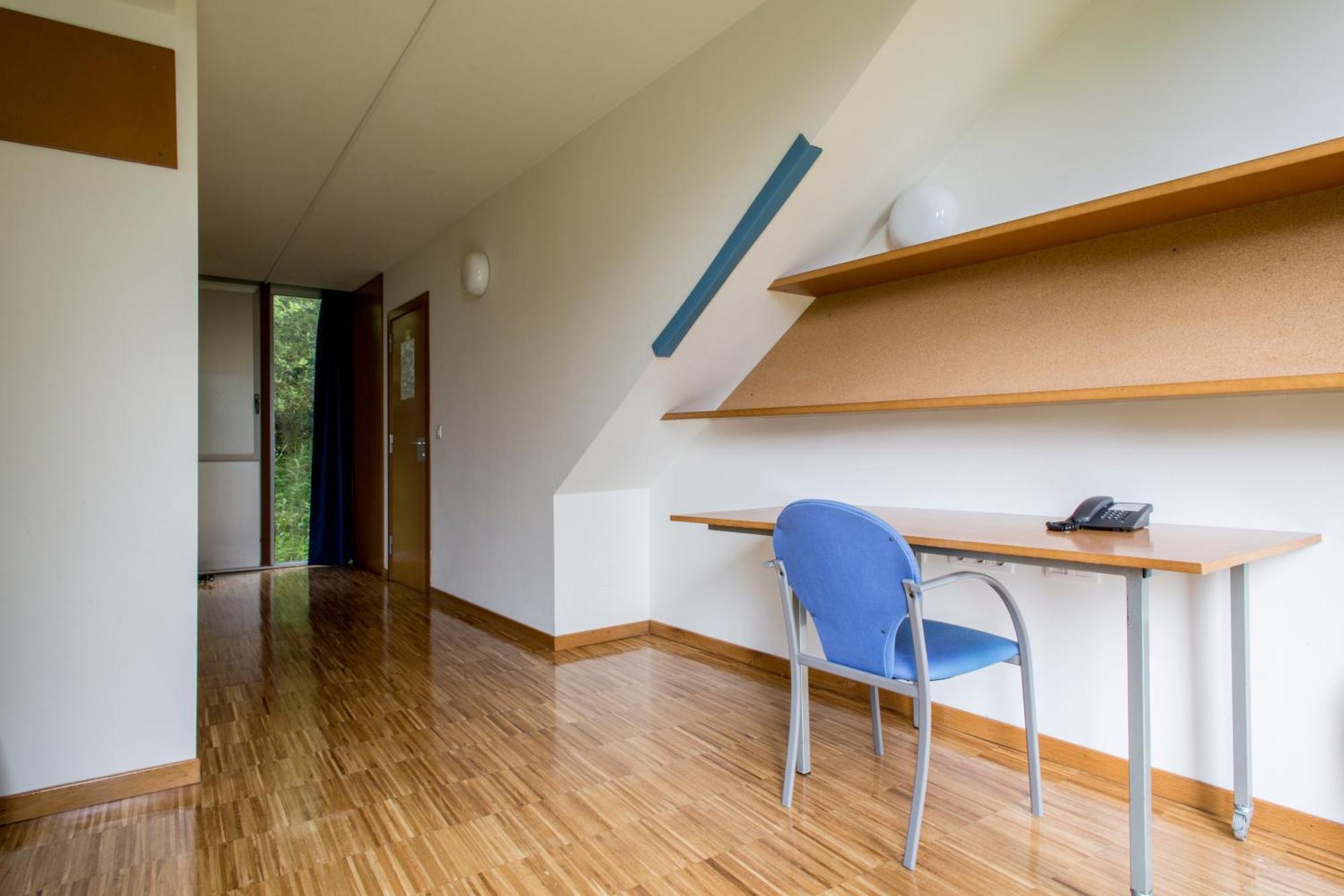 Residencia Universitaria Resa O Castro Vigo Eksteriør billede