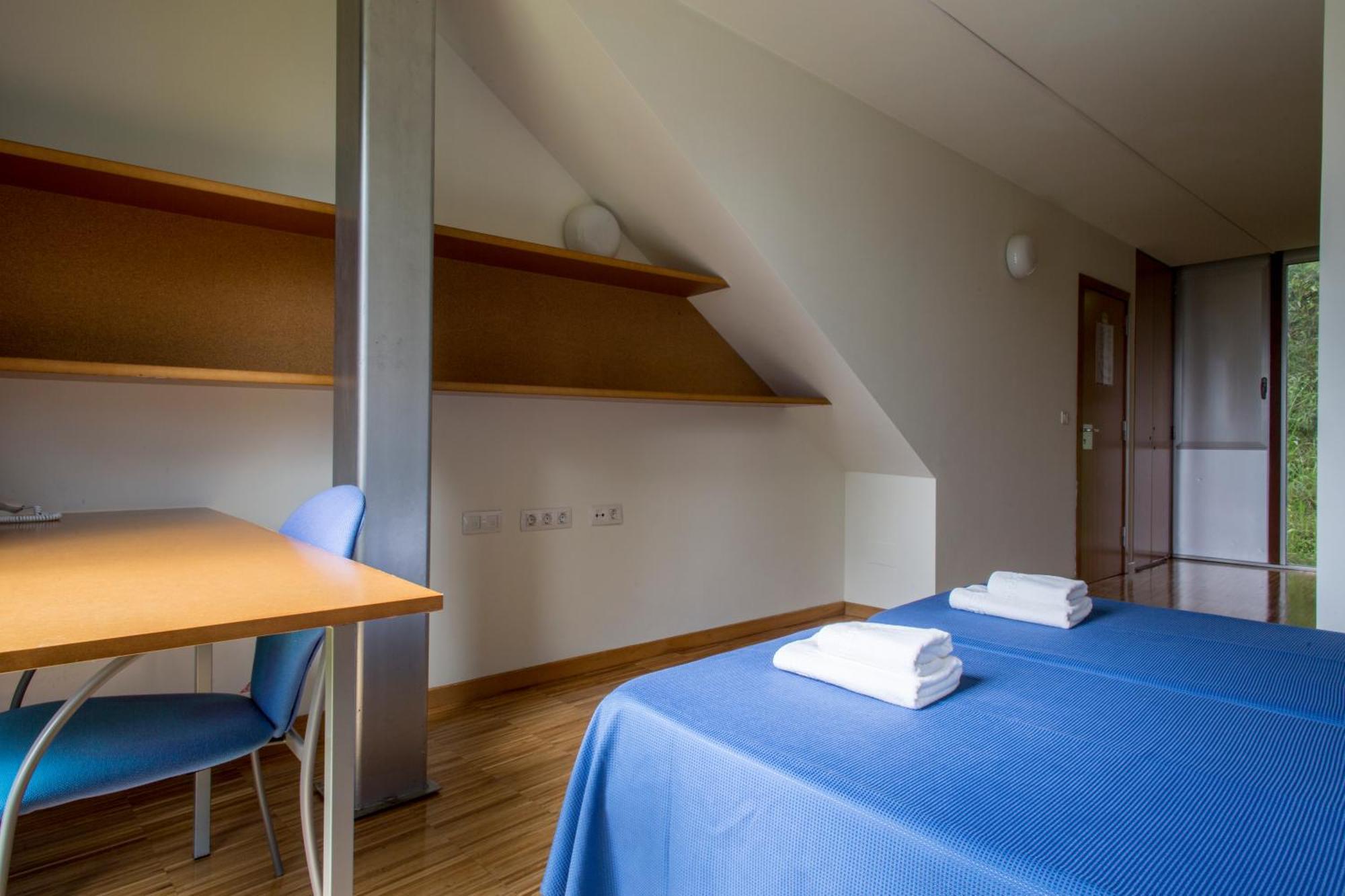 Residencia Universitaria Resa O Castro Vigo Eksteriør billede