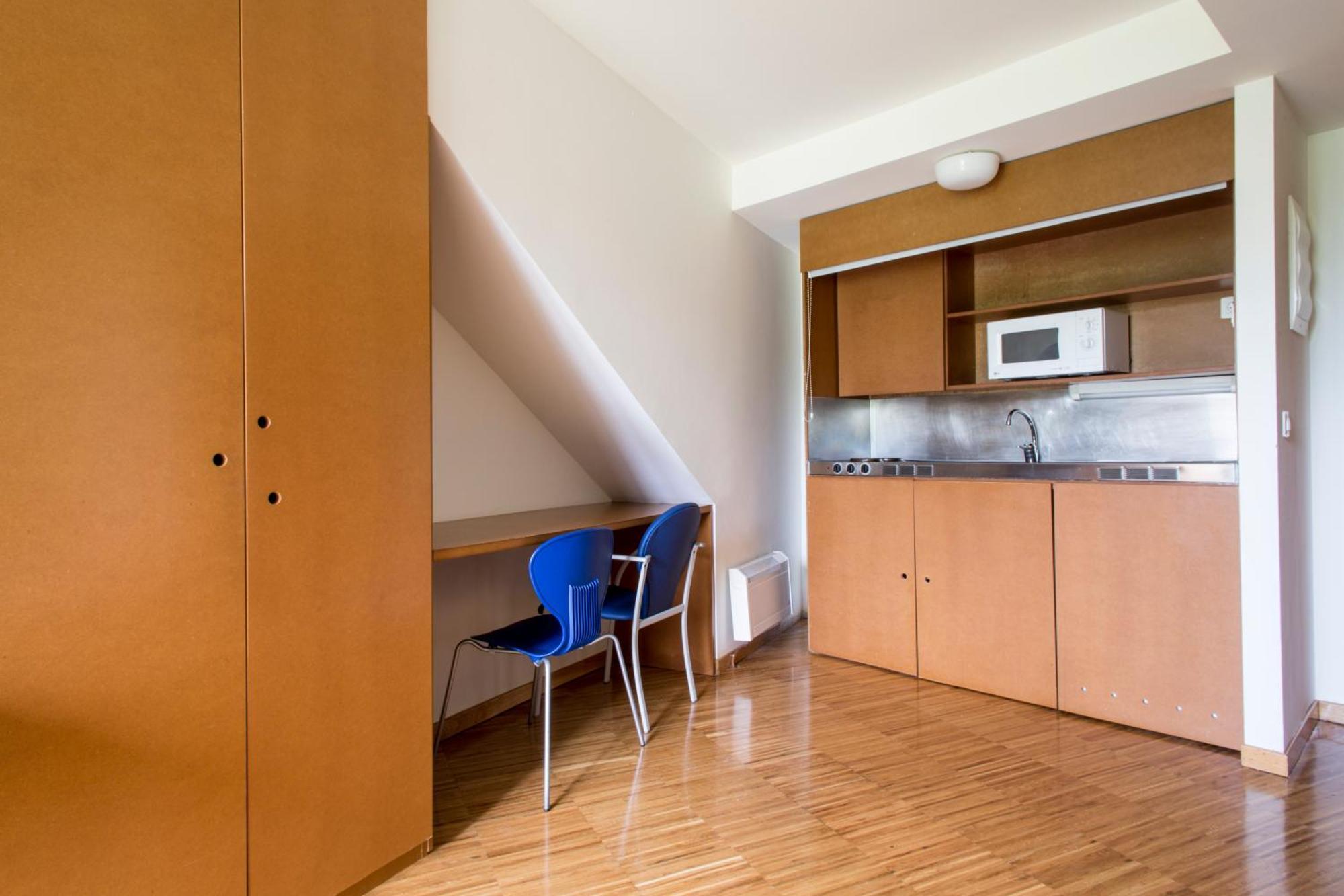 Residencia Universitaria Resa O Castro Vigo Eksteriør billede