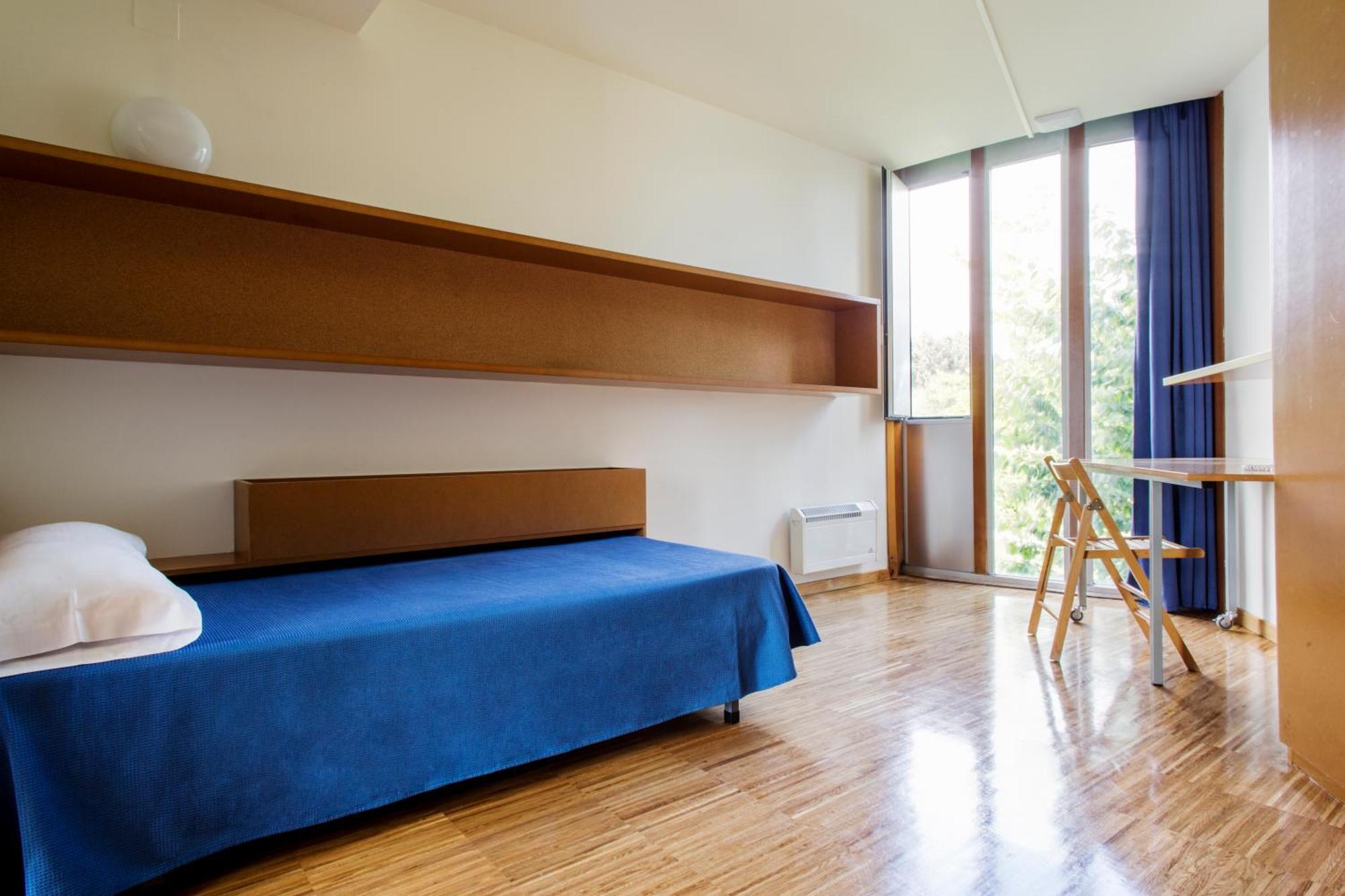 Residencia Universitaria Resa O Castro Vigo Eksteriør billede