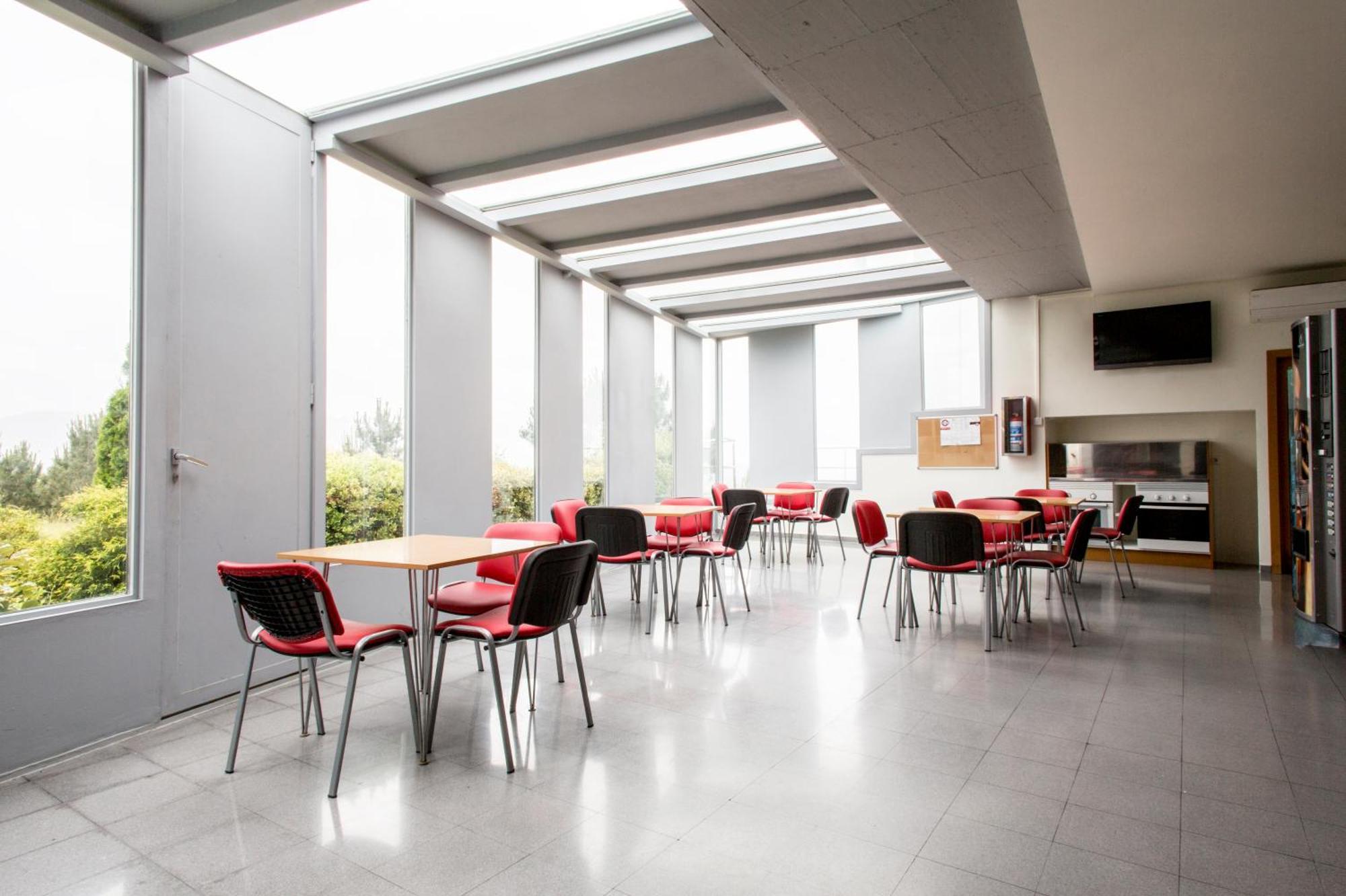 Residencia Universitaria Resa O Castro Vigo Eksteriør billede
