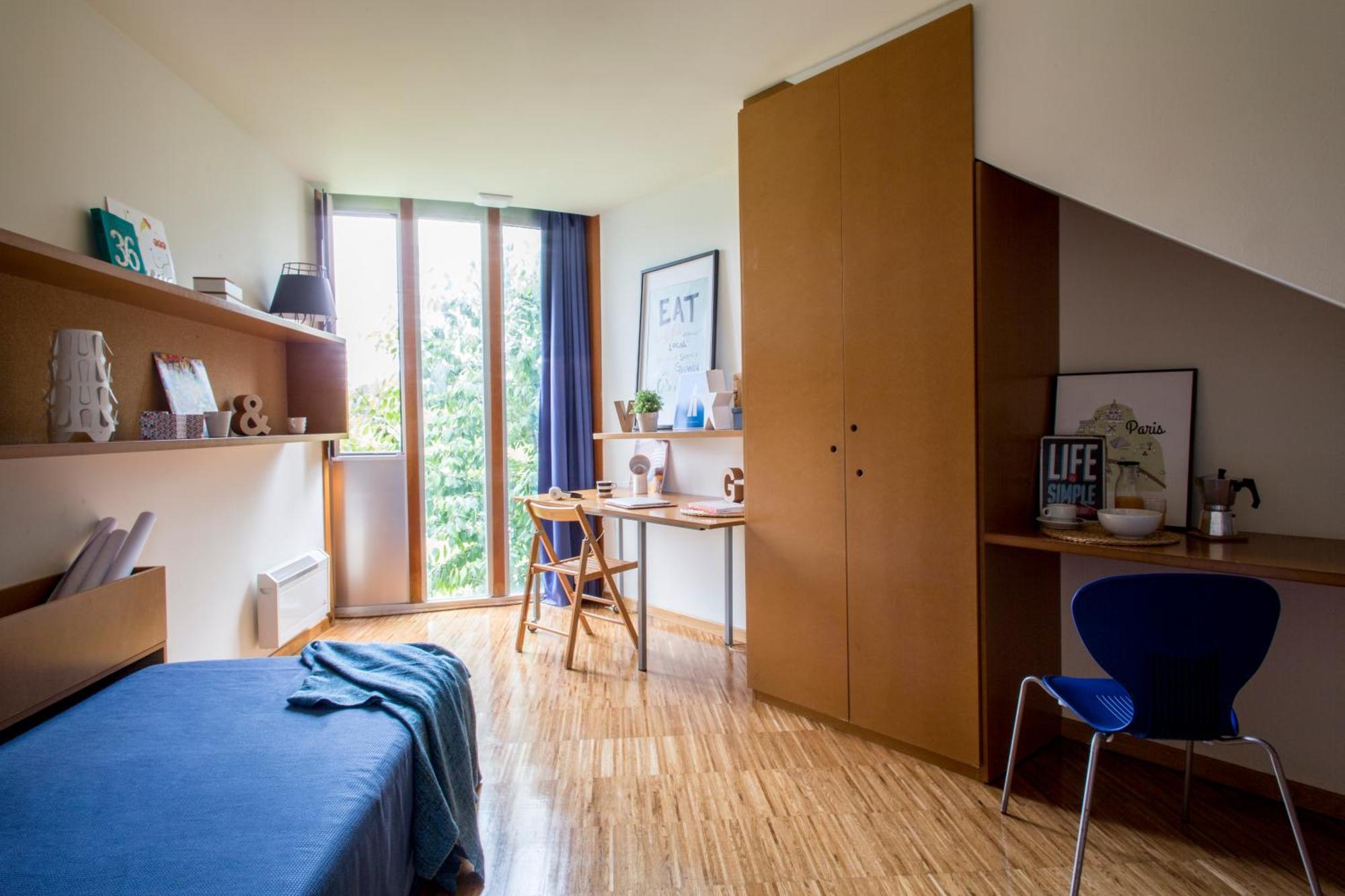 Residencia Universitaria Resa O Castro Vigo Eksteriør billede